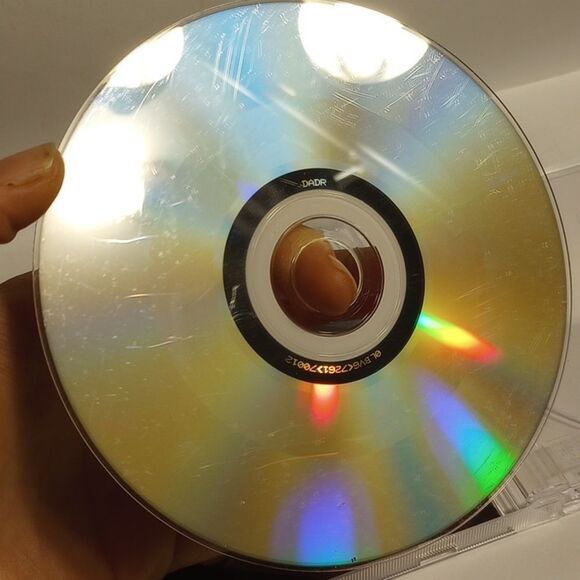 Taylor Swift First Edition 2007 Sounds of the Season Christmas Holiday CD - Picture 7 of 10